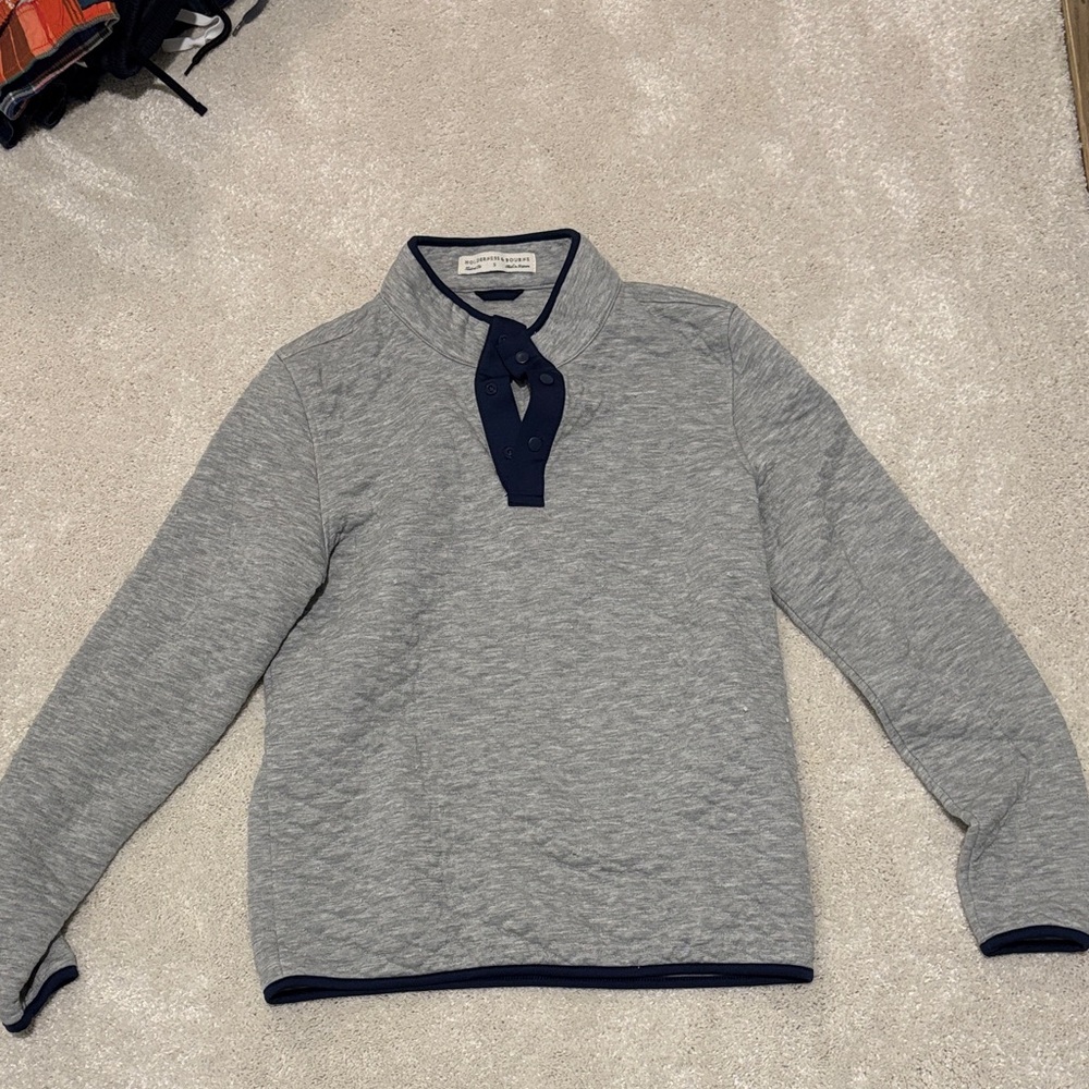 Men's Gray Sweater with Navy Accents